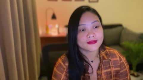 Snapshot of sweetestsmile_ chatting on 10.15.25 Khaye online show from 10.15.25