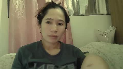 Snapshot of sweetfilipinawet chatting on 09.19.25 Stacy online show from 09.19.25
