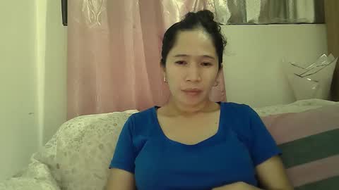 Snapshot of sweetfilipinawet chatting on 09.21.25 Stacy online show from 09.21.25