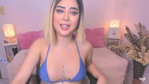 Snapshot of sweetfuckingqueen chatting on 03.11.25 janelle online show from 03.11.25