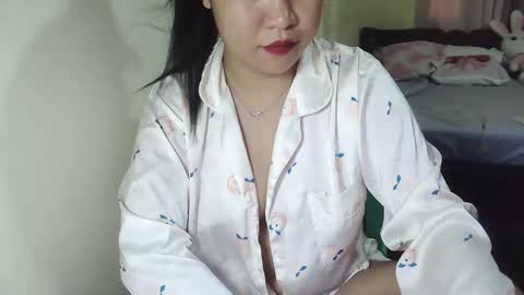Snapshot of sweetgal_mica chatting on 05.14.26 sweetgal_mica online show from 05.14.26