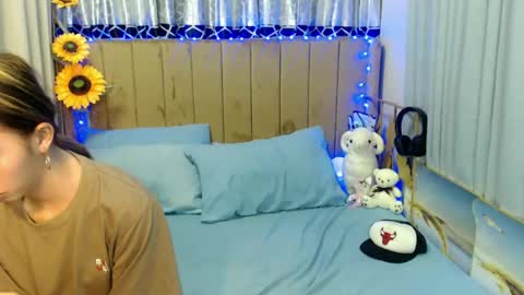 sweetgirl_daphne online show from 06.14.26
