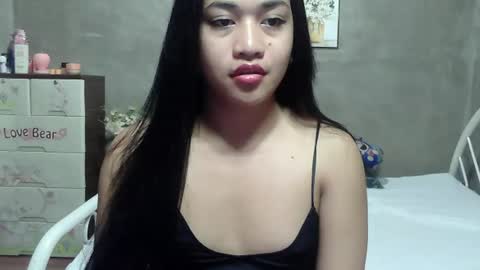 Snapshot of sweetgirly_jessa chatting on 06.15.26 sweetgirly_jessa online show from 06.15.26