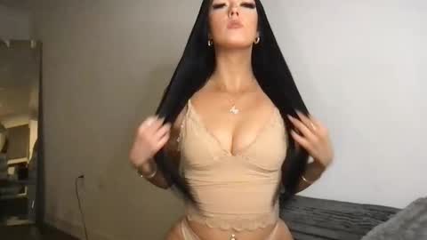 Gracie  online show from 10.30.25