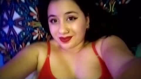 Snapshot of sweetie__annie chatting on 02.10.25 Ana Mara  i cant Make noise My family is here  online show from 02.10.25