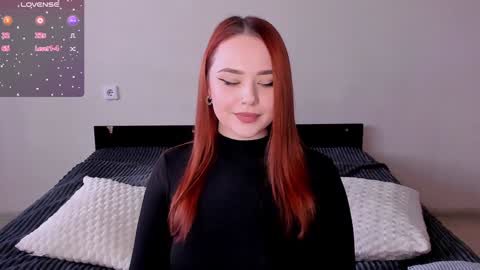 Snapshot of sweetie_candy_ chatting on 12.13.24 Hannah online show from 12.13.24