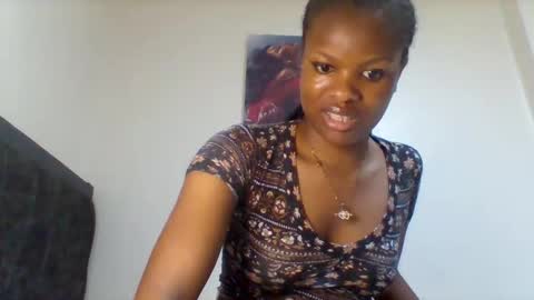 Snapshot of sweetie_lee chatting on 11.10.25 sweetie lee online show from 11.10.25