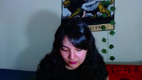 Snapshot of sweetie_maryy chatting on 10.20.25 Maria  my insta sweetie maryy   online show from 10.20.25