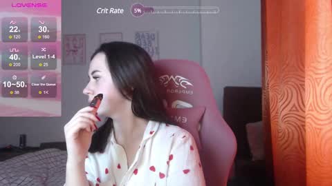 Snapshot of sweetiekendl chatting on 02.12.25 Kendl online show from 02.12.25