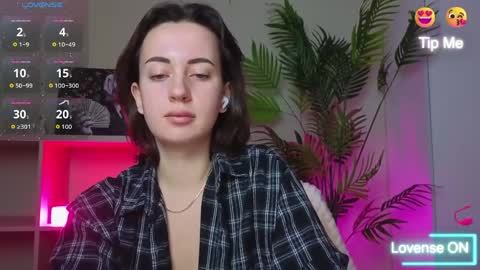 Snapshot of sweetiekendl chatting on 04.03.26 Kendl online show from 04.03.26