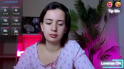 Snapshot of sweetiekendl chatting on 04.27.26 Kendl online show from 04.27.26