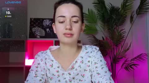 Snapshot of sweetiekendl chatting on 05.27.26 Kendl online show from 05.27.26