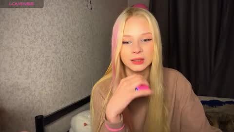 Snapshot of sweetielis chatting on 12.07.24 sweetie Lisa3 online show from 12.07.24