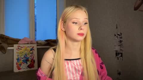 Snapshot of sweetielis chatting on 12.22.24 sweetie Lisa3 online show from 12.22.24