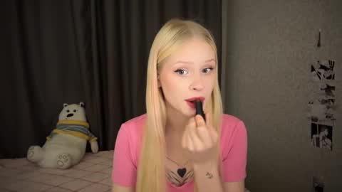 Snapshot of sweetielis chatting on 01.07.25 sweetie Lisa3 online show from 01.07.25