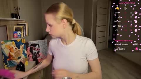 Snapshot of sweetielis chatting on 10.06.25 sweetie Lisa3 online show from 10.06.25