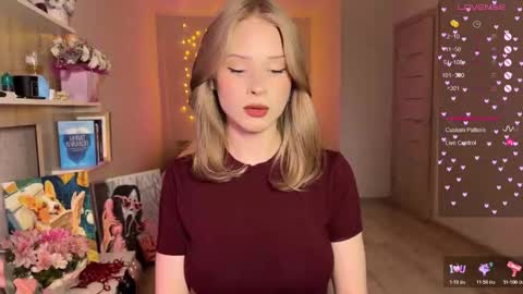 Snapshot of sweetielis chatting on 12.02.25 sweetie Lisa3 online show from 12.02.25