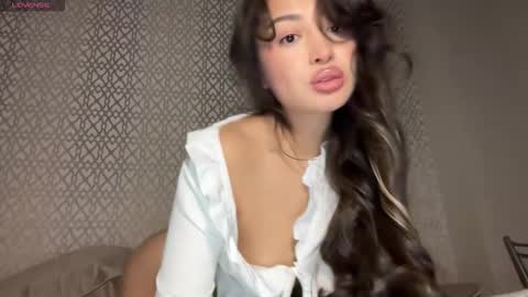 Snapshot of sweetiesoul chatting on 02.25.26 sweetiesoul online show from 02.25.26