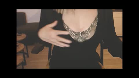 Snapshot of sweetjuice1980 chatting on 02.13.25 Sweetjuice online show from 02.13.25