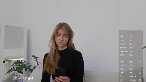 Snapshot of sweetkira1 chatting on 01.12.26 SweetKira1 online show from 01.12.26