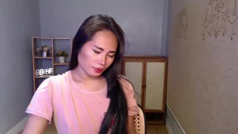 Snapshot of sweetladyboyx chatting on 03.10.25   online show from 03.10.25