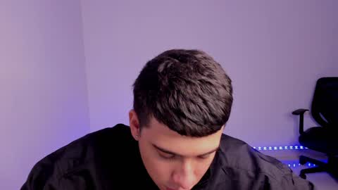 Snapshot of sweetlian_04 chatting on 01.13.25 Lian online show from 01.13.25