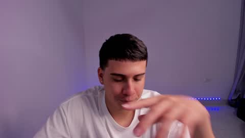 Snapshot of sweetlian_04 chatting on 01.27.25 Lian online show from 01.27.25