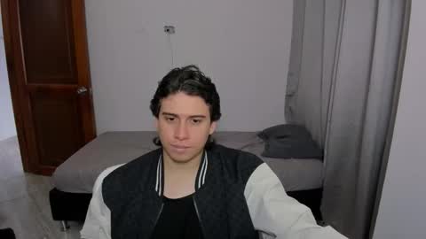 Snapshot of sweetlian_04 chatting on 10.09.25 Lian online show from 10.09.25