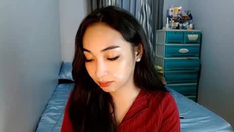 Snapshot of sweetlilly_18 chatting on 01.12.26 Lilly online show from 01.12.26