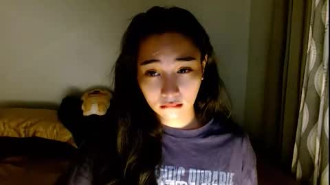 Snapshot of sweetlilly_18 chatting on 03.29.26 Lilly online show from 03.29.26