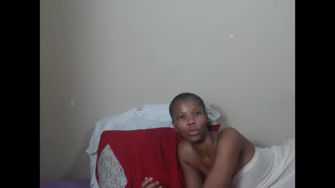 Snapshot of sweetlipss_ chatting on 09.11.25 sweetlipss_ online show from 09.11.25