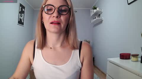 sweetmarthaaa online show from 01.14.25