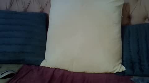 Snapshot of sweetmellowx1 chatting on 01.29.25 sweetmellowx1 online show from 01.29.25