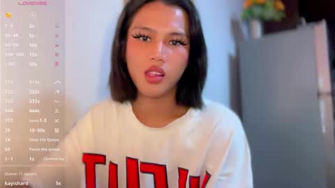 Nia online show from 04.21.26