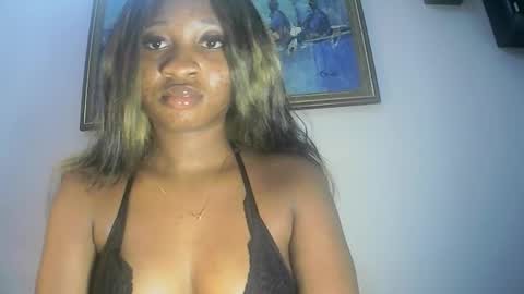 Snapshot of sweetness755325 chatting on 10.31.25 sweetness755325 online show from 10.31.25