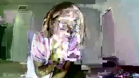 Snapshot of sweetness_cool chatting on 10.05.25 sweetness_cool online show from 10.05.25