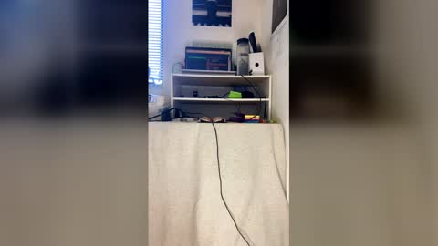 Snapshot of sweetnlow21 chatting on 12.05.25 sweetnlow21 online show from 12.05.25