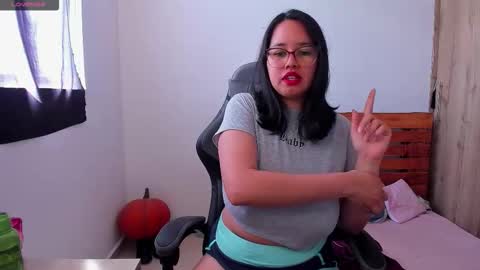 Snapshot of sweetnoah04 chatting on 09.13.25 Noah online show from 09.13.25