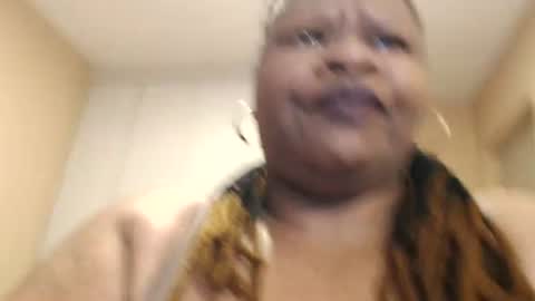Snapshot of sweetnoziexxx chatting on 06.28.26 sweetnoziexxx online show from 06.28.26