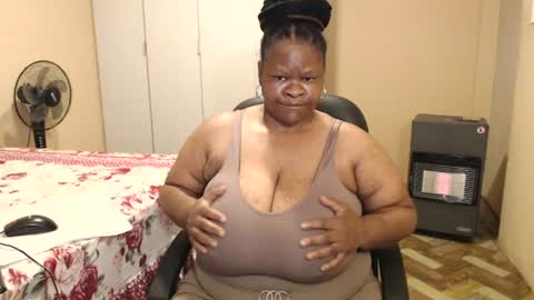 Snapshot of sweetnoziexxx chatting on 07.24.26 sweetnoziexxx online show from 07.24.26