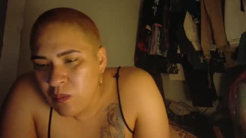 Snapshot of sweetp3ach29 chatting on 01.10.25 sweetp3ach29 online show from 01.10.25