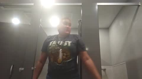 Snapshot of sweetp3ach29 chatting on 02.02.25 sweetp3ach29 online show from 02.02.25