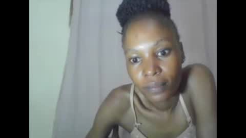 Snapshot of sweetpetite254 chatting on 01.25.25 ESTHER online show from 01.25.25