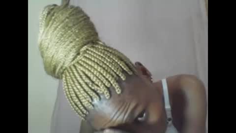 Snapshot of sweetpetite254 chatting on 02.05.25 ESTHER online show from 02.05.25
