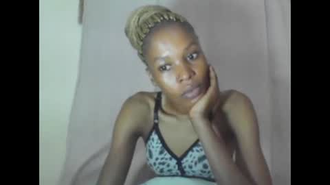 Snapshot of sweetpetite254 chatting on 02.08.25 ESTHER online show from 02.08.25
