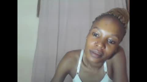 Snapshot of sweetpetite254 chatting on 02.12.25 ESTHER online show from 02.12.25