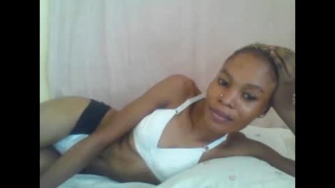 Snapshot of sweetpetite254 chatting on 02.19.25 ESTHER online show from 02.19.25