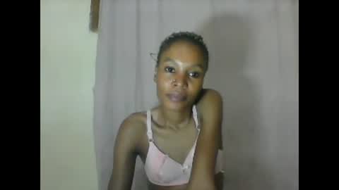 Snapshot of sweetpetite254 chatting on 03.01.25 ESTHER online show from 03.01.25