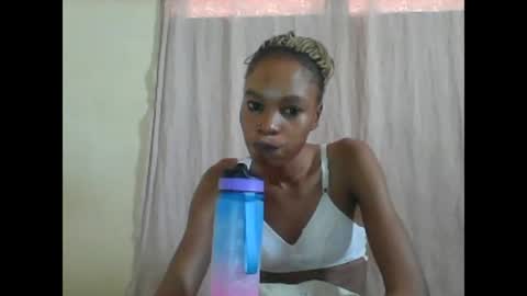 Snapshot of sweetpetite254 chatting on 03.02.25 ESTHER online show from 03.02.25