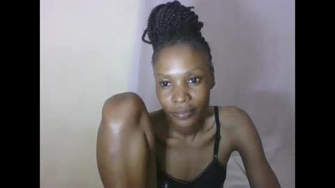 Snapshot of sweetpetite254 chatting on 10.17.25 ESTHER online show from 10.17.25